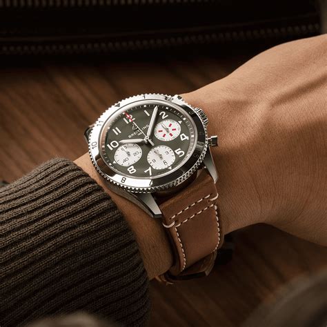 breitling chronograph avi